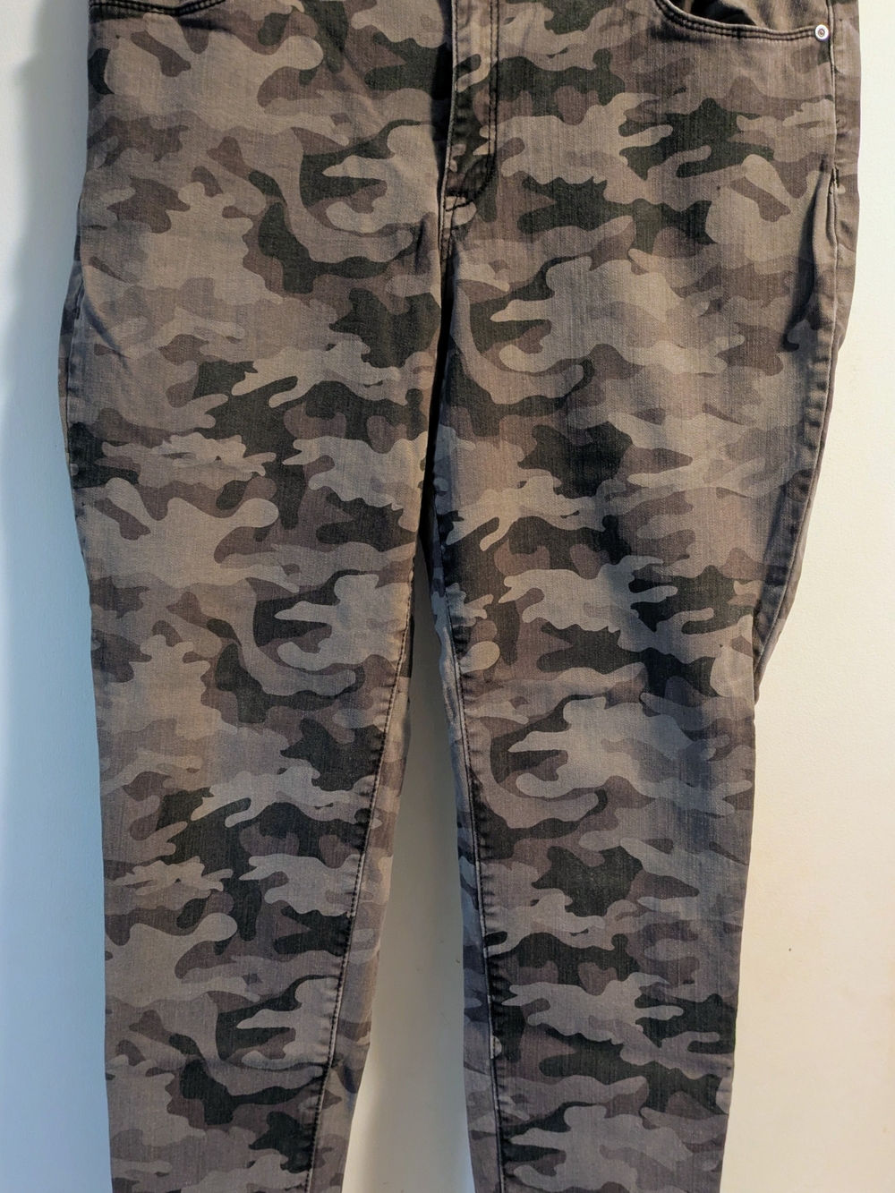 Nine West Grey Camo Skinny Jeans